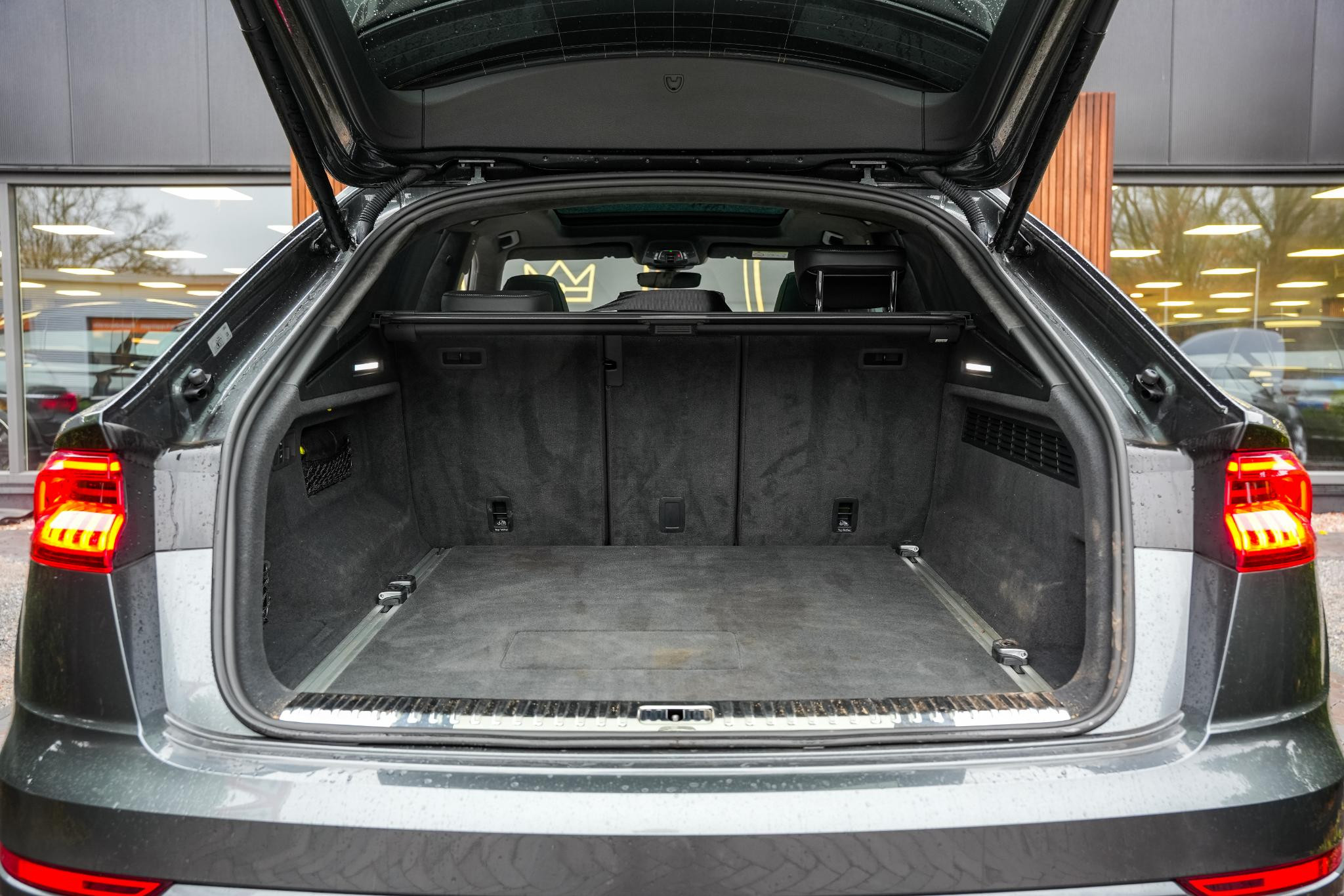 Hoofdafbeelding Audi Q8