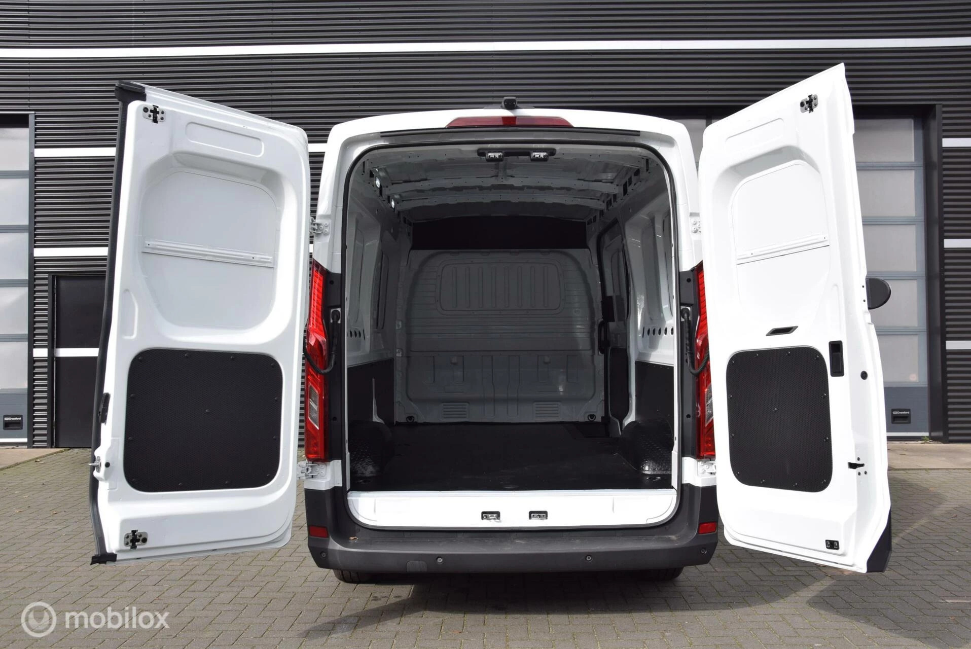 Hoofdafbeelding Maxus eDeliver9