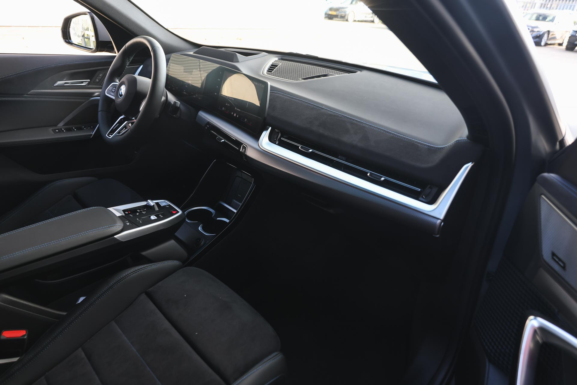 Hoofdafbeelding BMW iX2