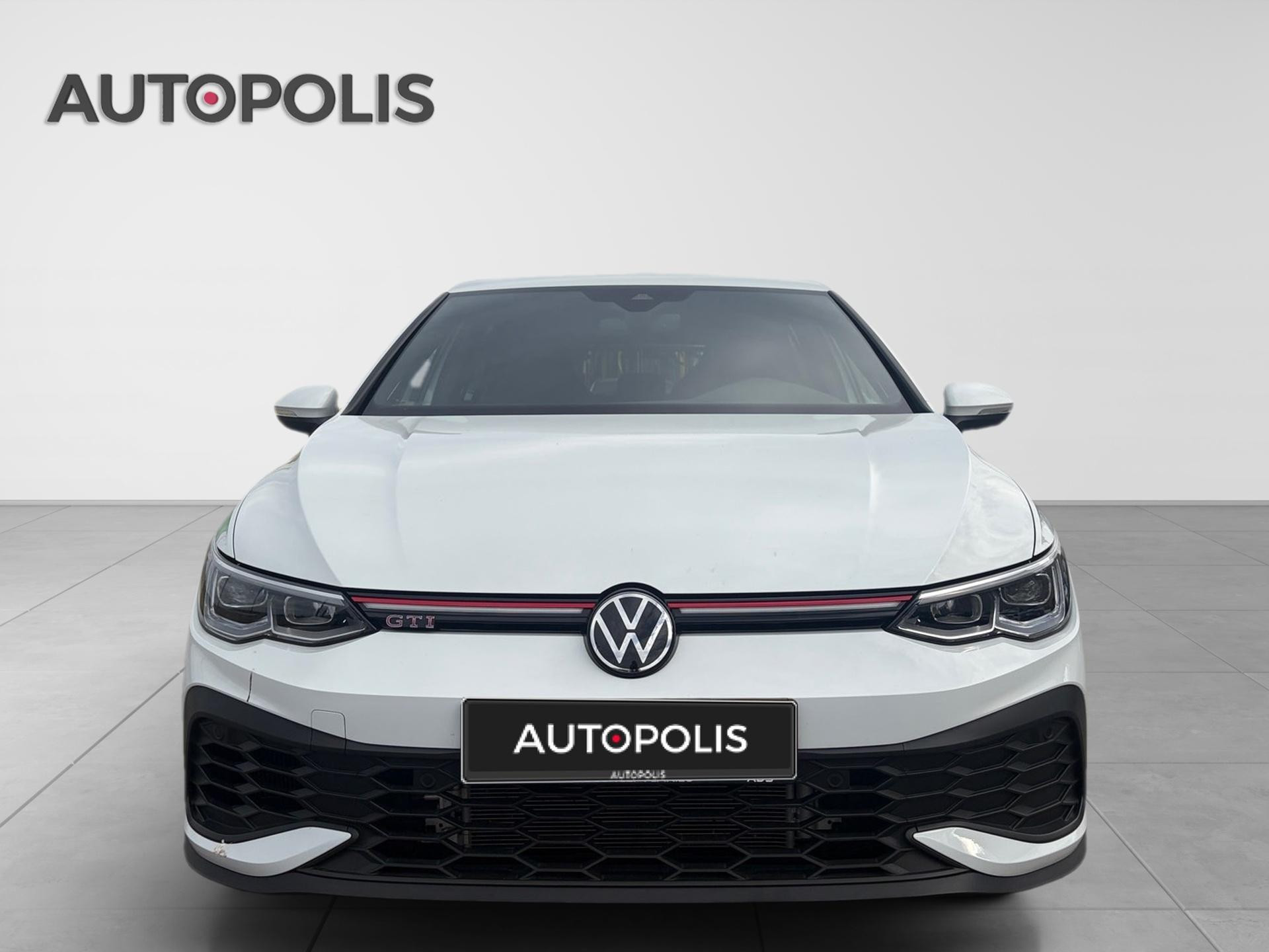 Volkswagen-Golf-image-13