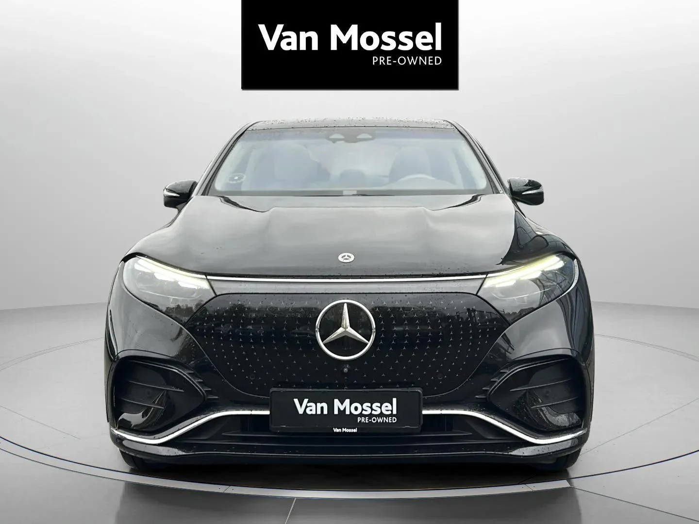 Mercedes-Benz-EQS-image-1