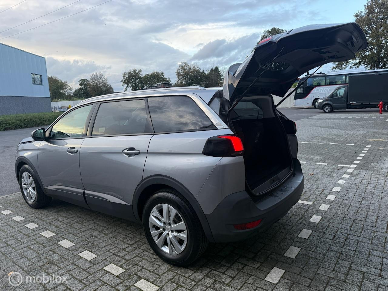 Hoofdafbeelding Peugeot 5008