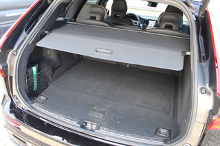 Volvo XC60 Volvo XC60 2.0 T6 Plug-in hybrid AWD Plus Black Edition | Panoramadak | H&K | 360 camera | Winterpack - afbeelding nr 53