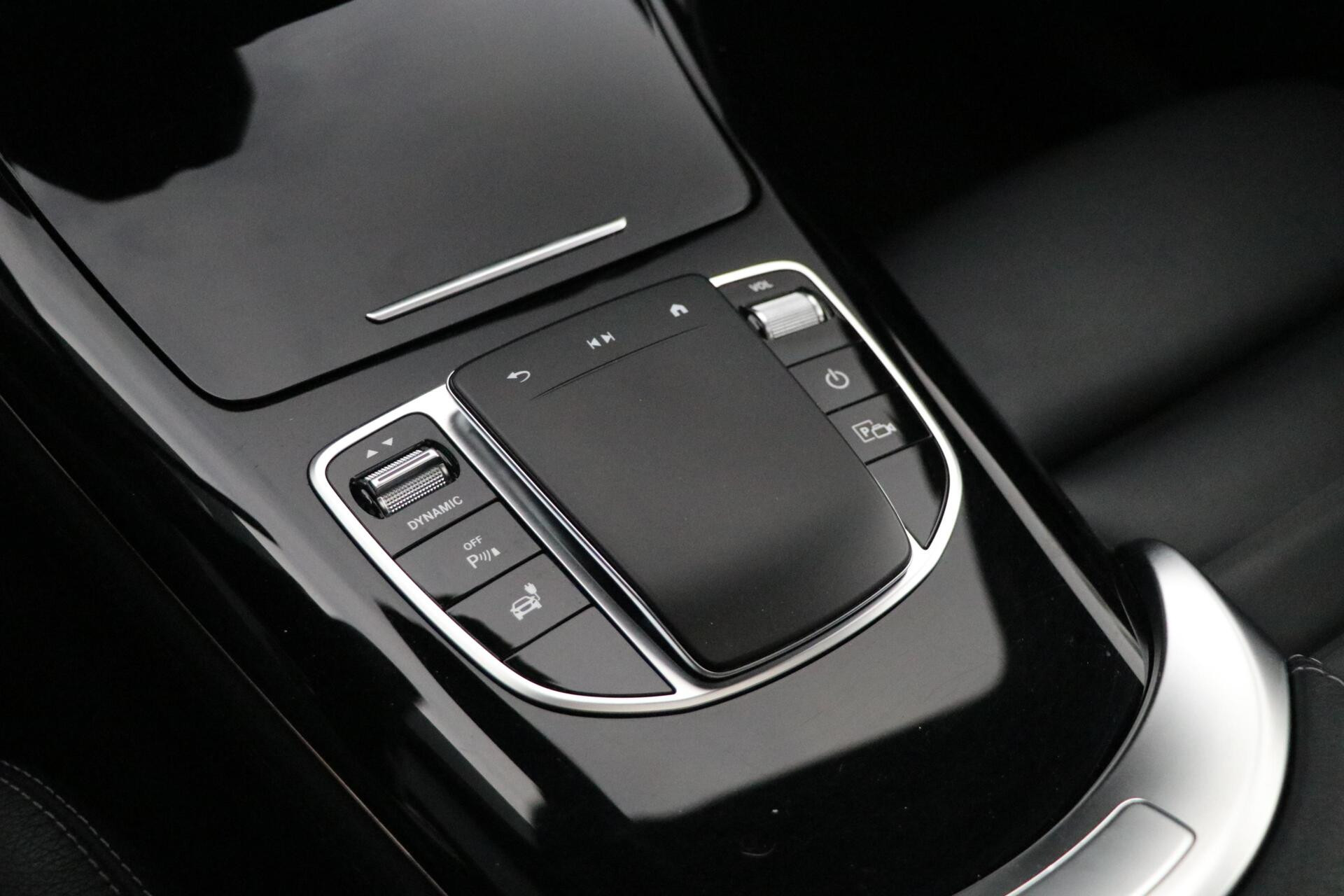 Hoofdafbeelding Mercedes-Benz EQC