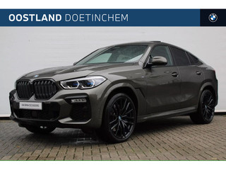 BMW X6 xDrive40i High Executive M Sport Automaat / Panoramadak / Trekhaak / Stoelventilatie / Soft Close / M Adaptief onderstel / Laserlight / Parking Assistant Plus / Head-Up / Harman Kardon