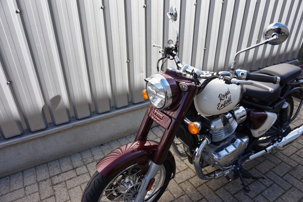 Hoofdafbeelding Royal Enfield Classic