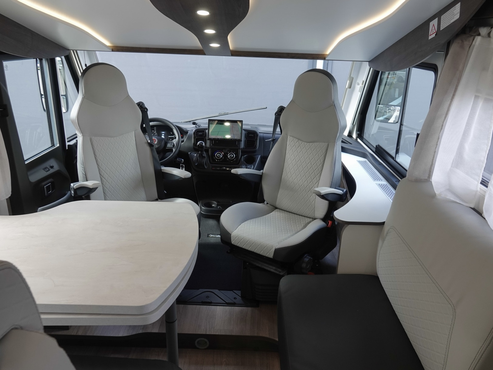 Hoofdafbeelding Benimar Amphitryon