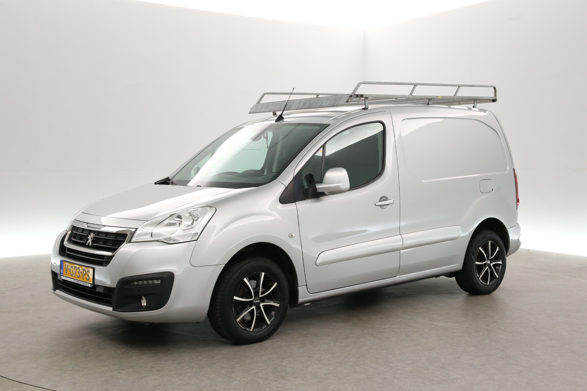 Hoofdafbeelding Peugeot Partner