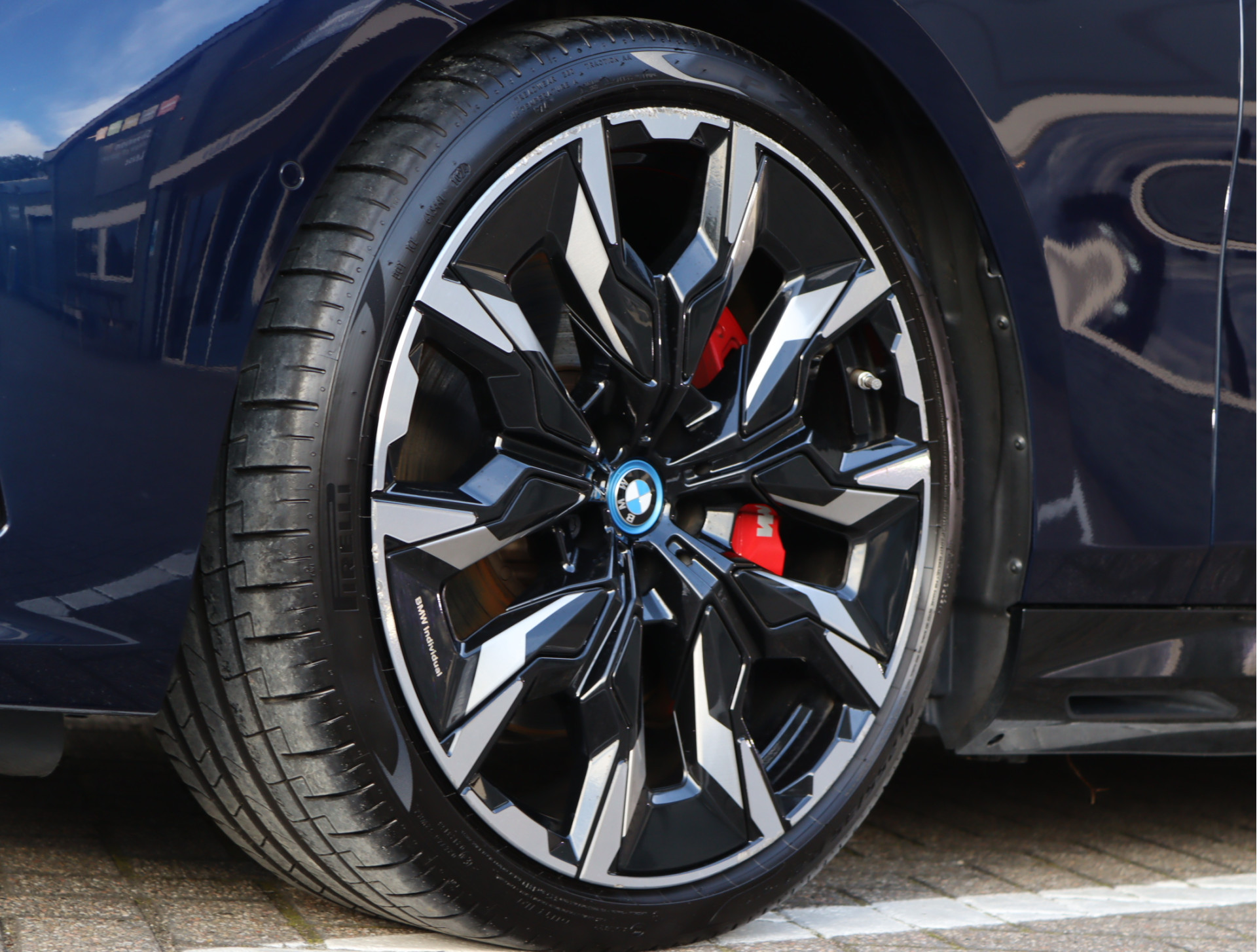 Hoofdafbeelding BMW i5