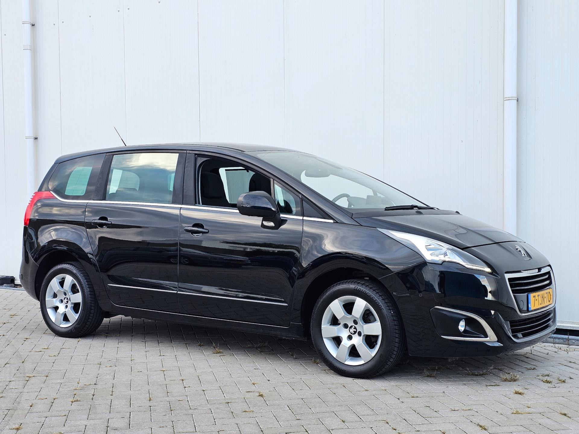 Hoofdafbeelding Peugeot 5008