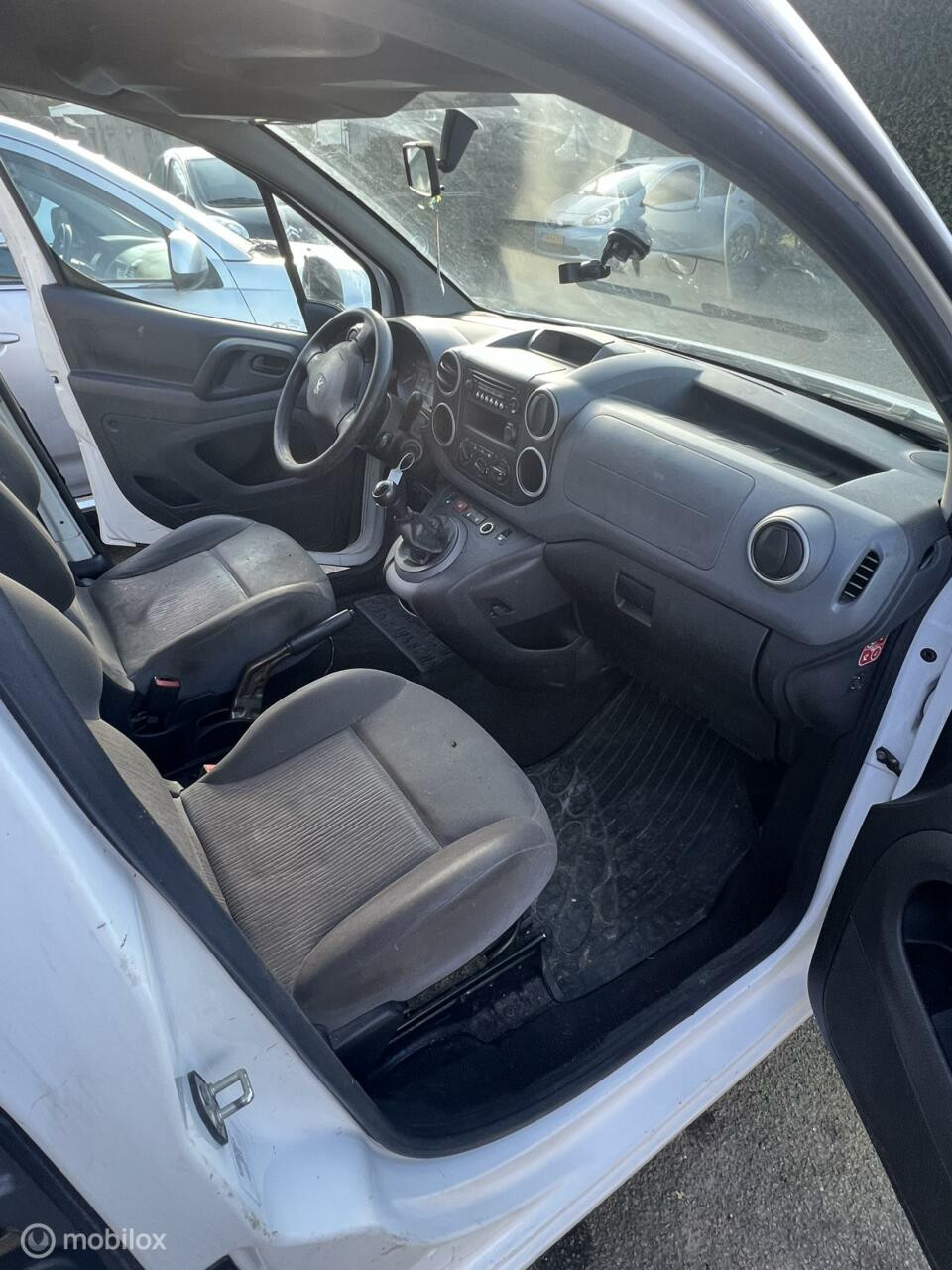 Hoofdafbeelding Peugeot Partner