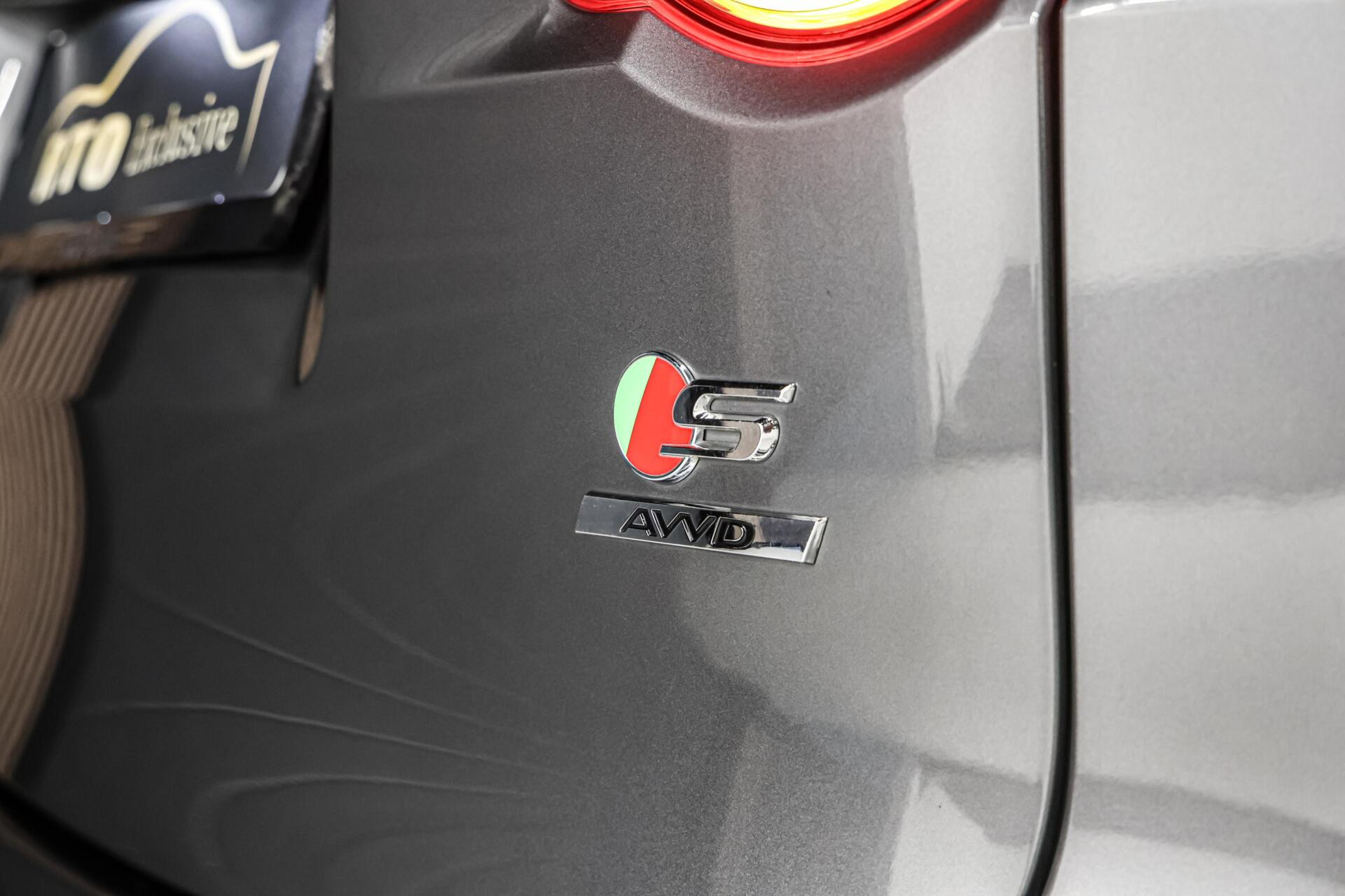 Hoofdafbeelding Jaguar F-PACE