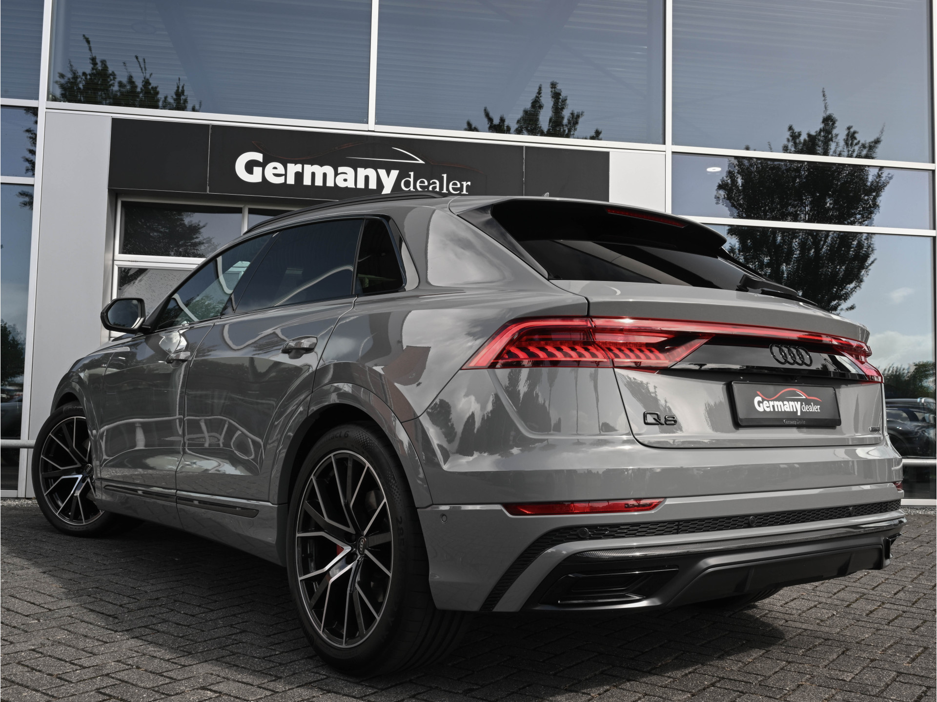 Hoofdafbeelding Audi Q8