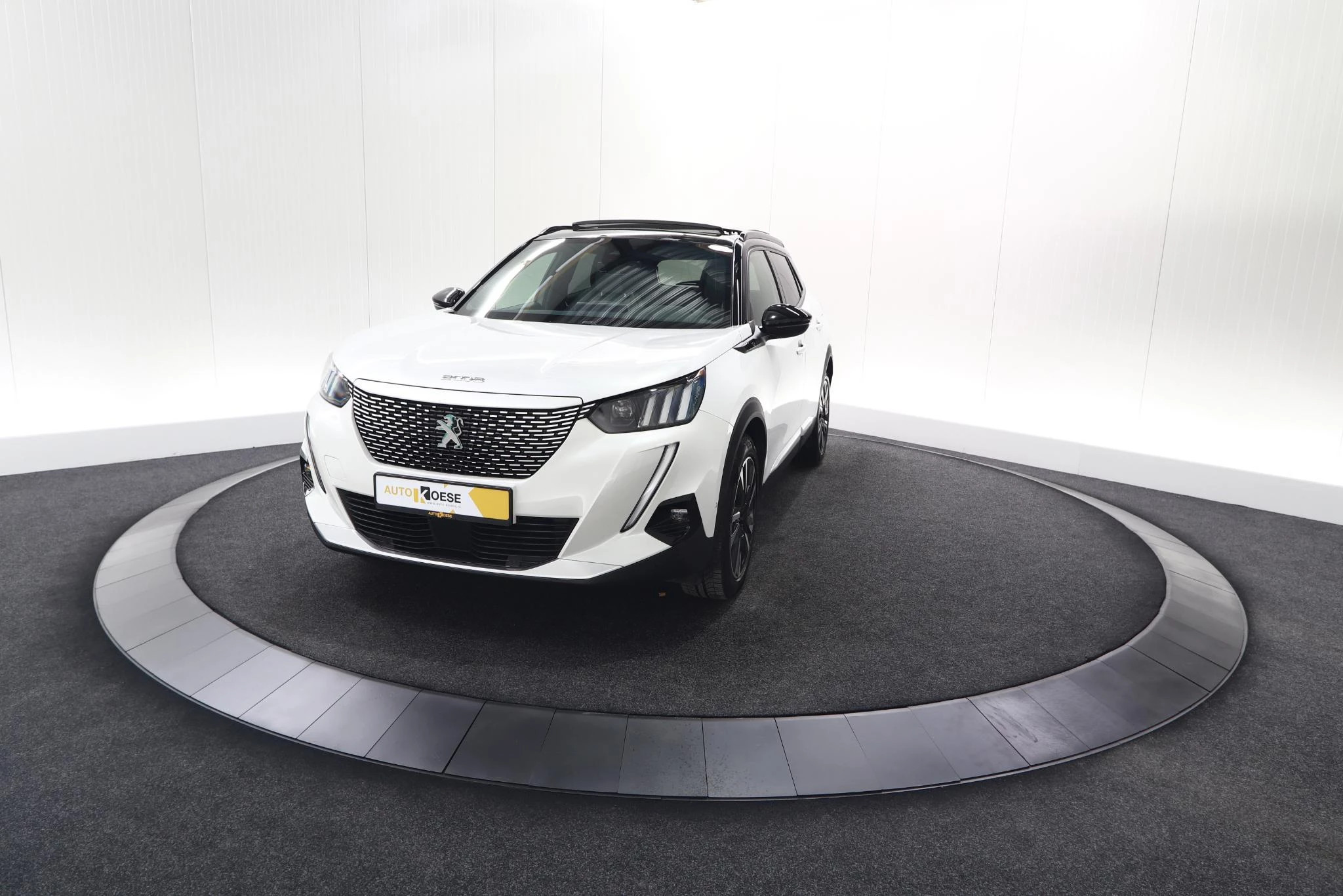 Hoofdafbeelding Peugeot e-2008