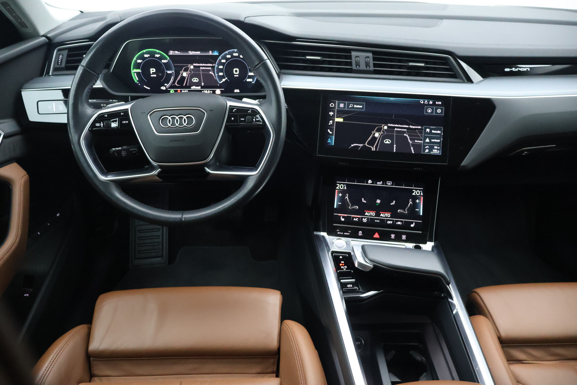 Hoofdafbeelding Audi e-tron