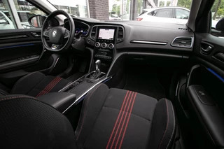 Renault Megane E-Tech Renault Megane E-Tech Estate 1.6 Plug-In Hybrid 160 R.S. Line - All-in rijklrprs | Dealer ond. | Navi | Cruise - afbeelding nr 4