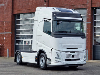 Volvo FH 13.500 Aero Globetrotter XL 4x2 - I Save - I parkcool - 2x tank - Mirror cams