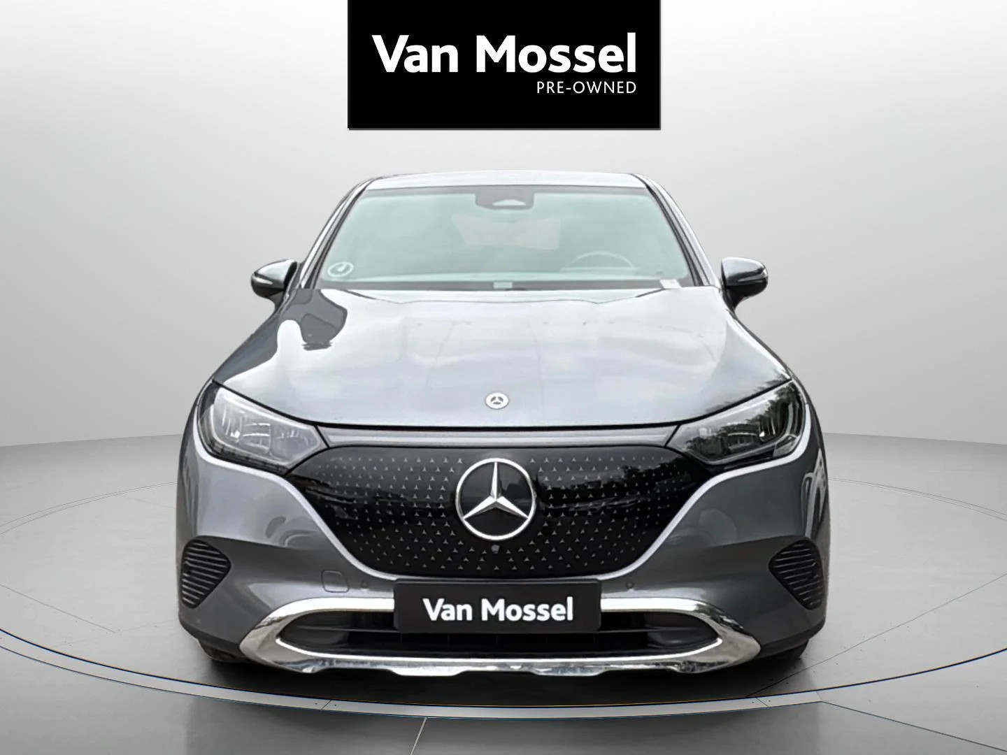 Mercedes-Benz-EQE-image-7