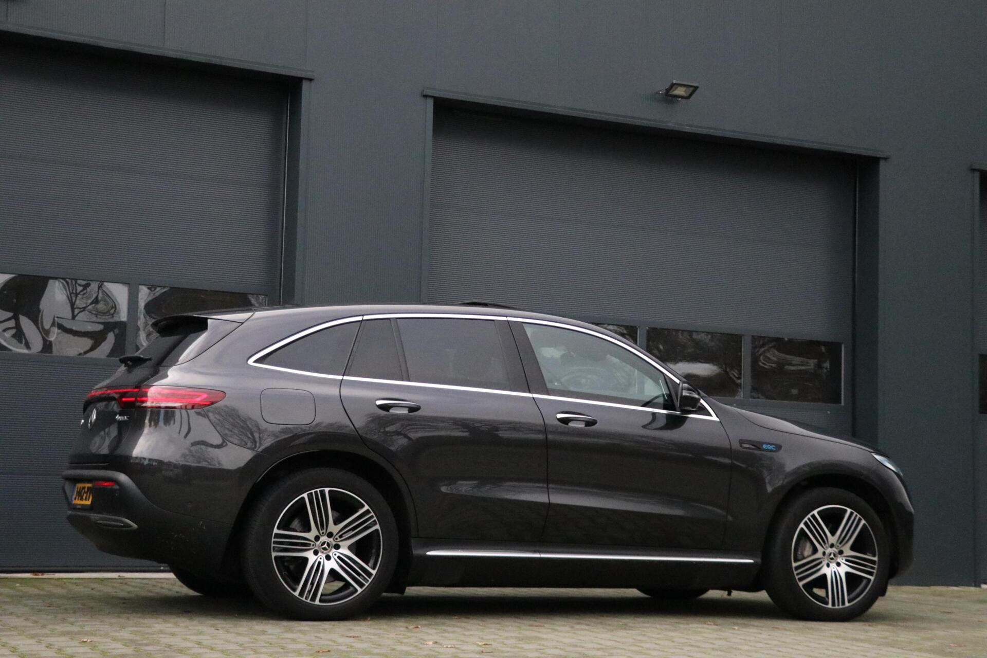 Hoofdafbeelding Mercedes-Benz EQC