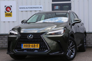 Lexus NX 350h*Lexus fabr.garantie t/m 05-2033*Perfect Lexus Onderh.*BTW*ACC/Stoelverw./Stuurverw./Camera/Proact. Rijass./Rijstrook/DAB/LED/Half Leder-alcant./18 inch LM*