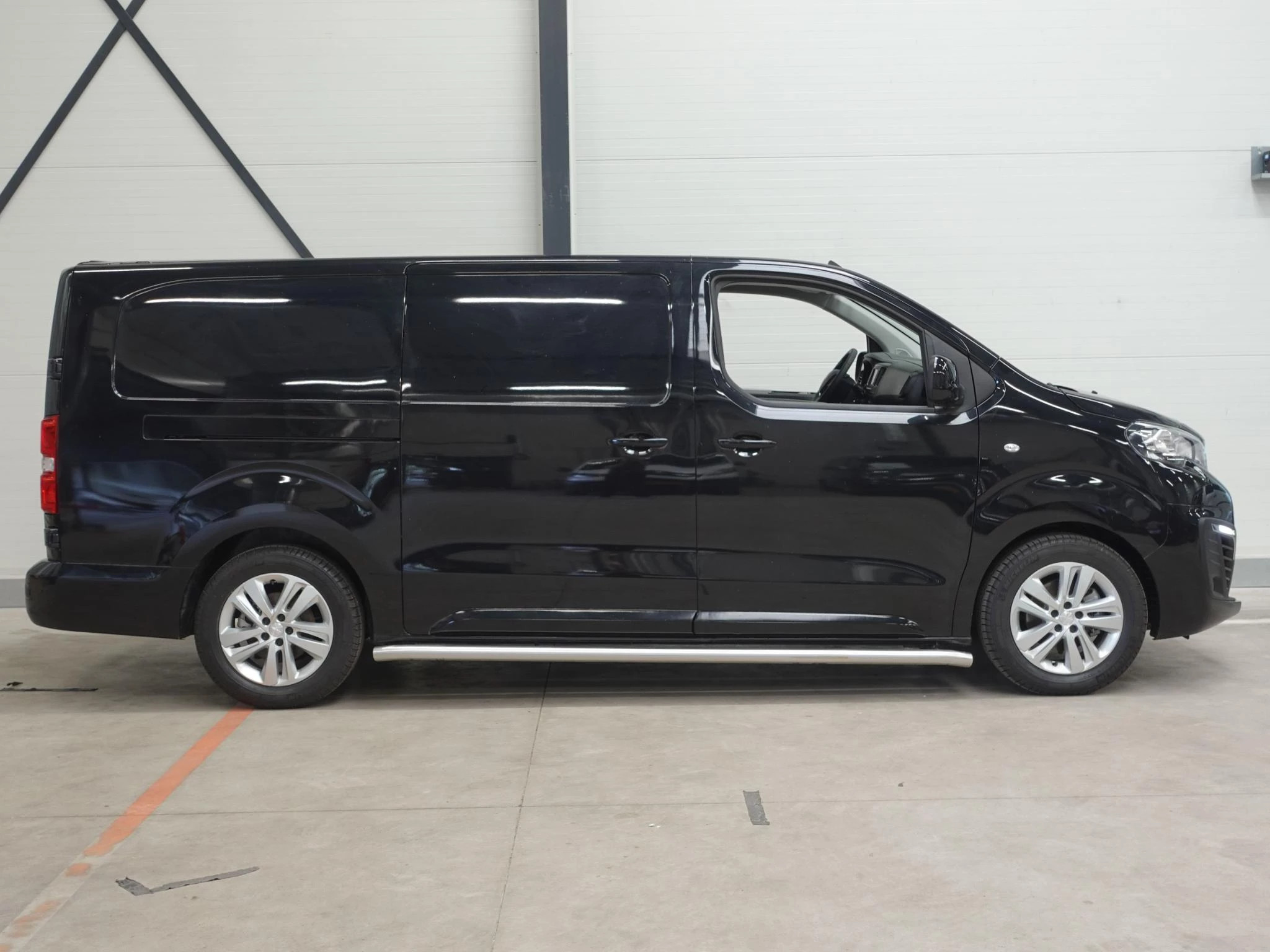 Hoofdafbeelding Peugeot e-Expert