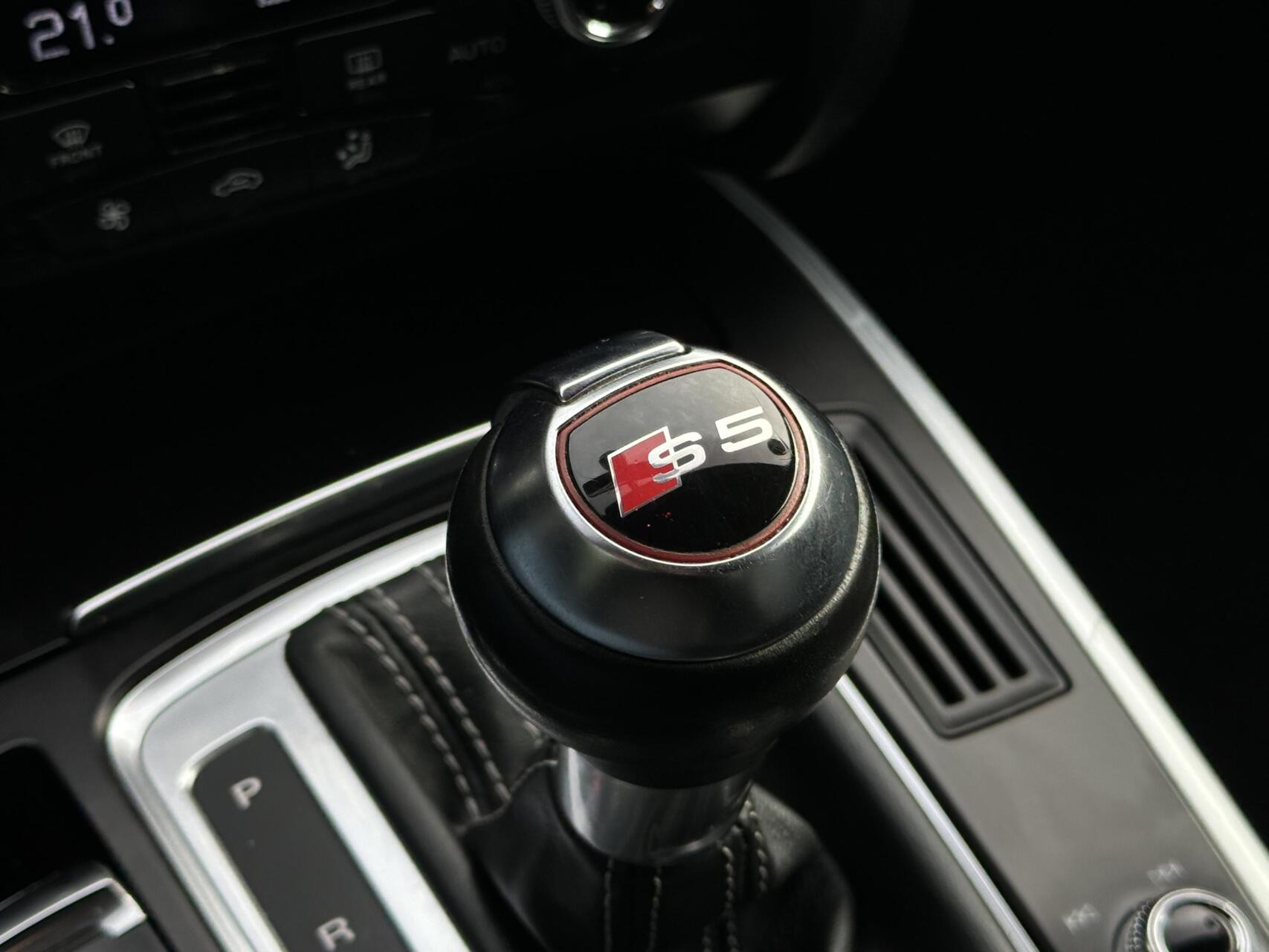 Hoofdafbeelding Audi S5