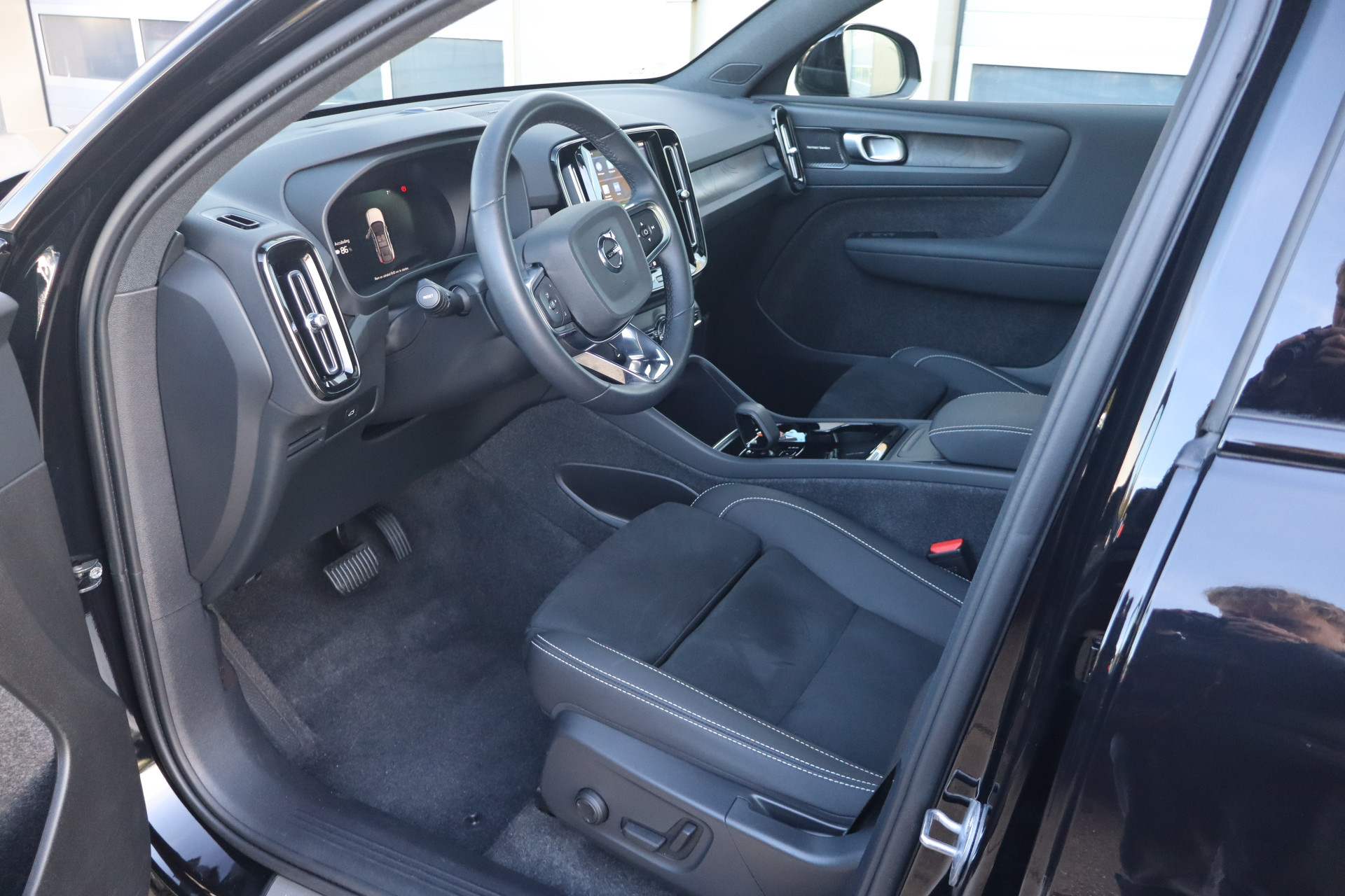 Hoofdafbeelding Volvo C40