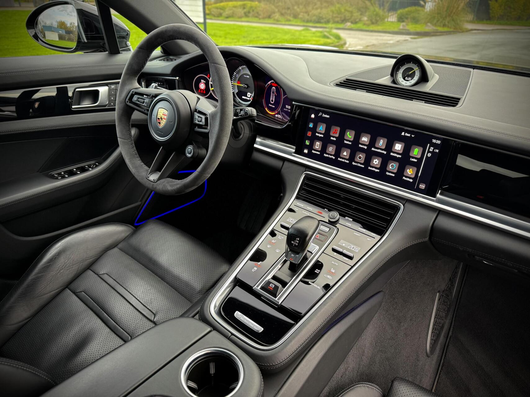 Hoofdafbeelding Porsche Panamera