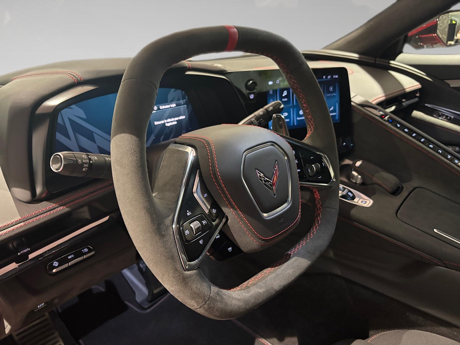 Chevrolet-Corvette-image-14