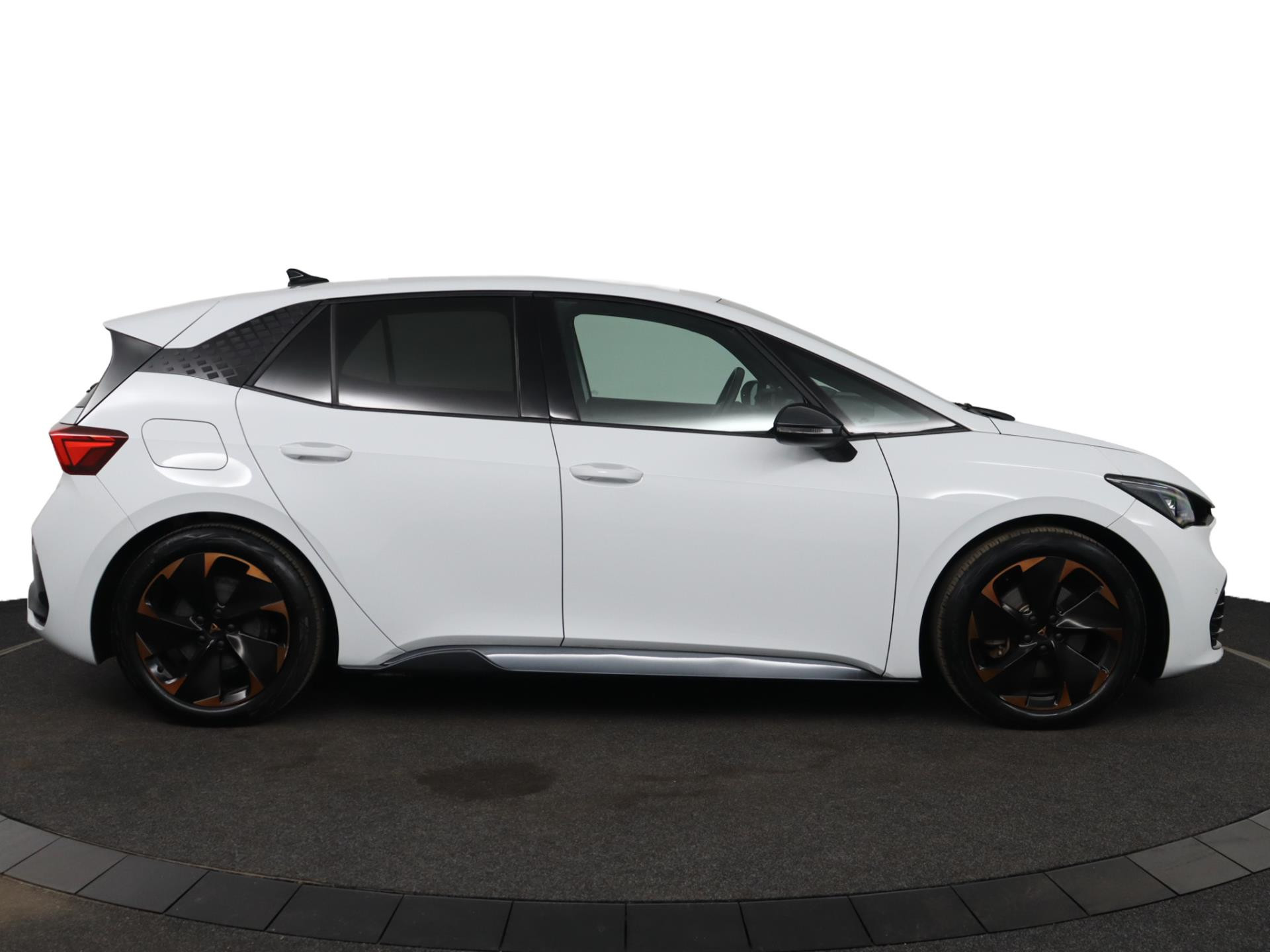 Hoofdafbeelding CUPRA Born