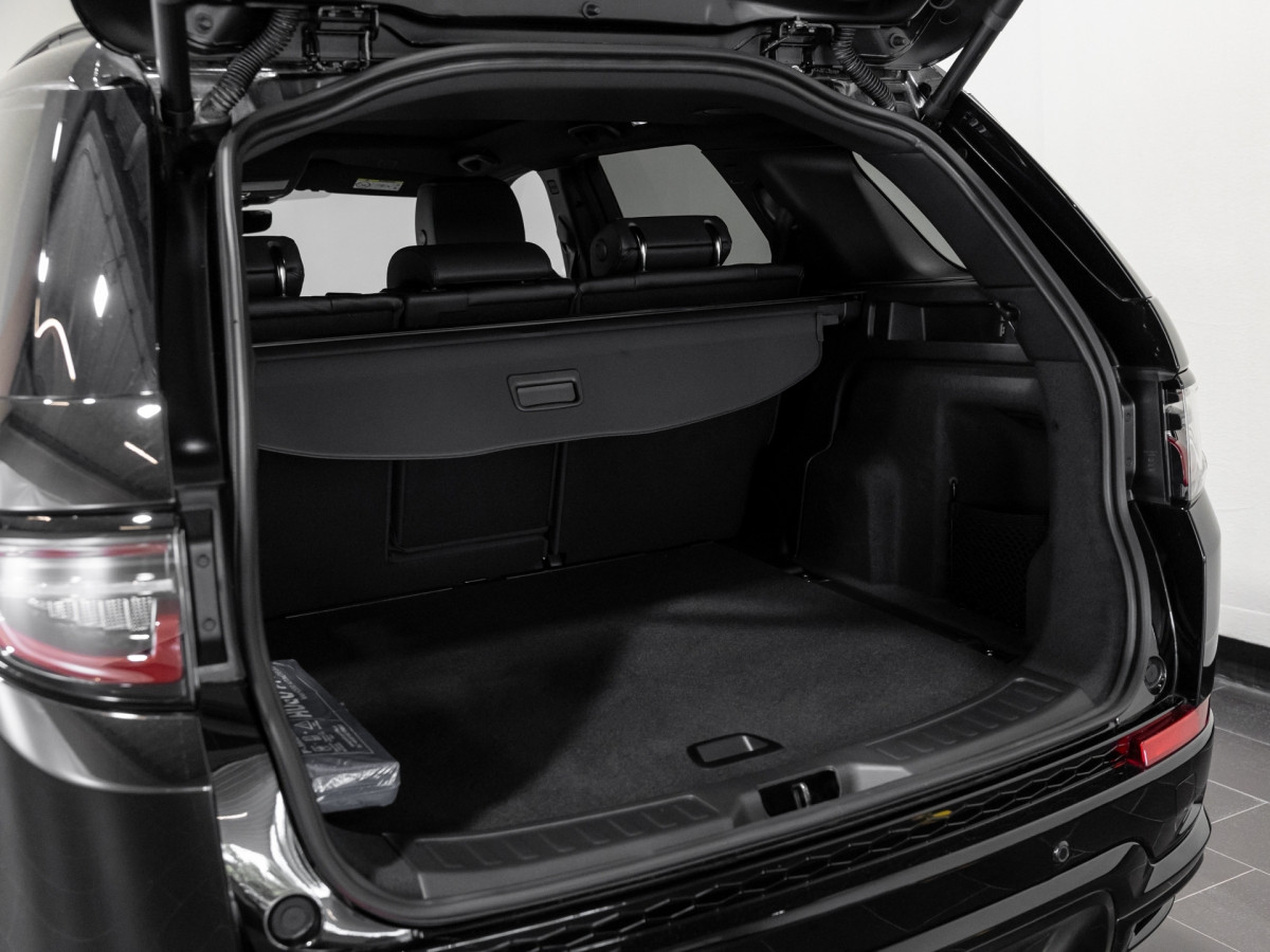 Land Rover-Discovery Sport-image-11