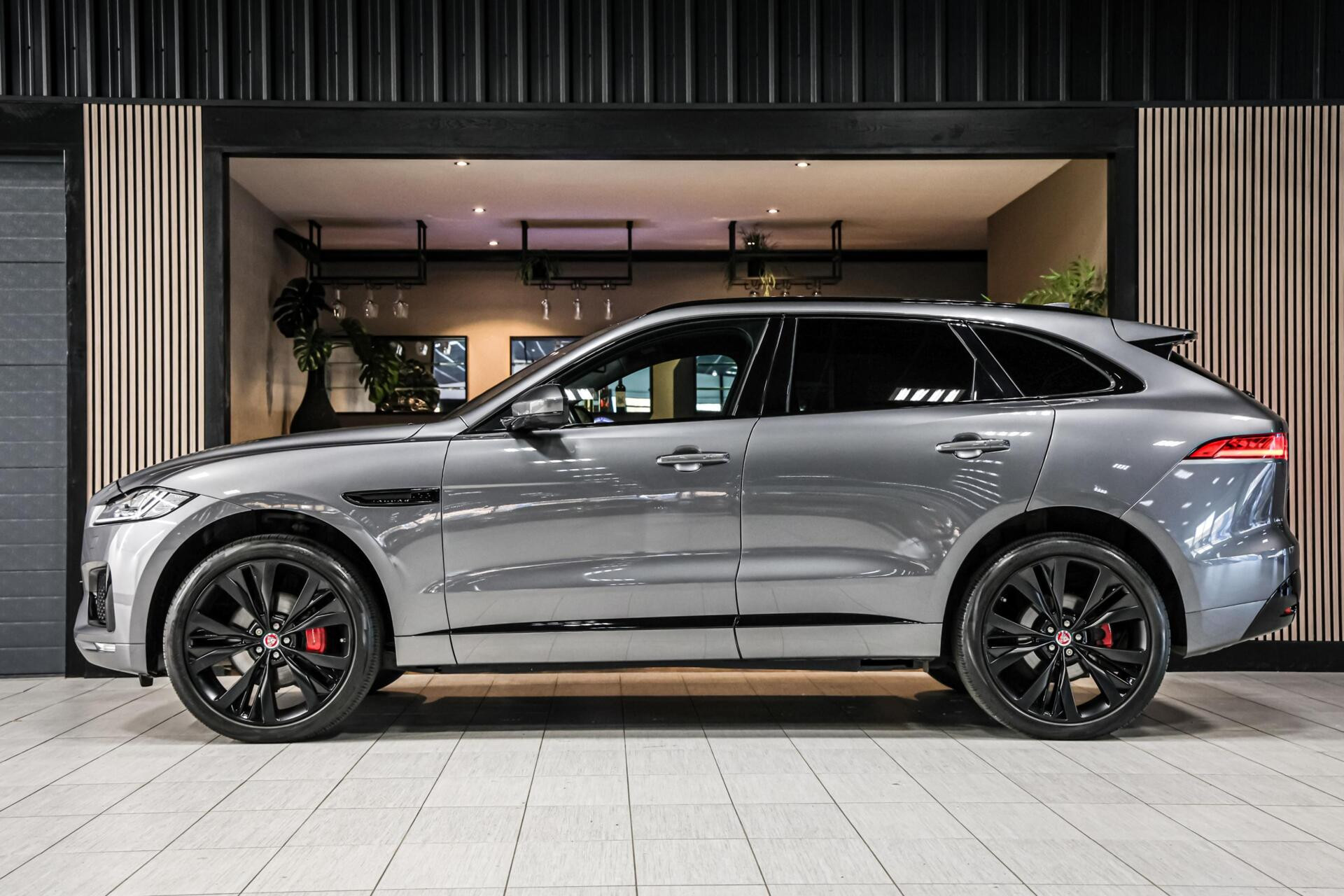 Hoofdafbeelding Jaguar F-PACE