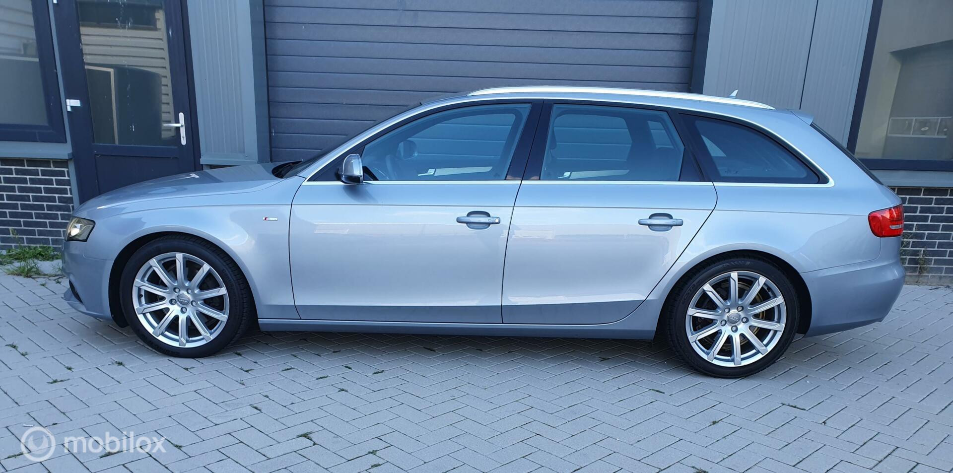 Hoofdafbeelding Audi A4