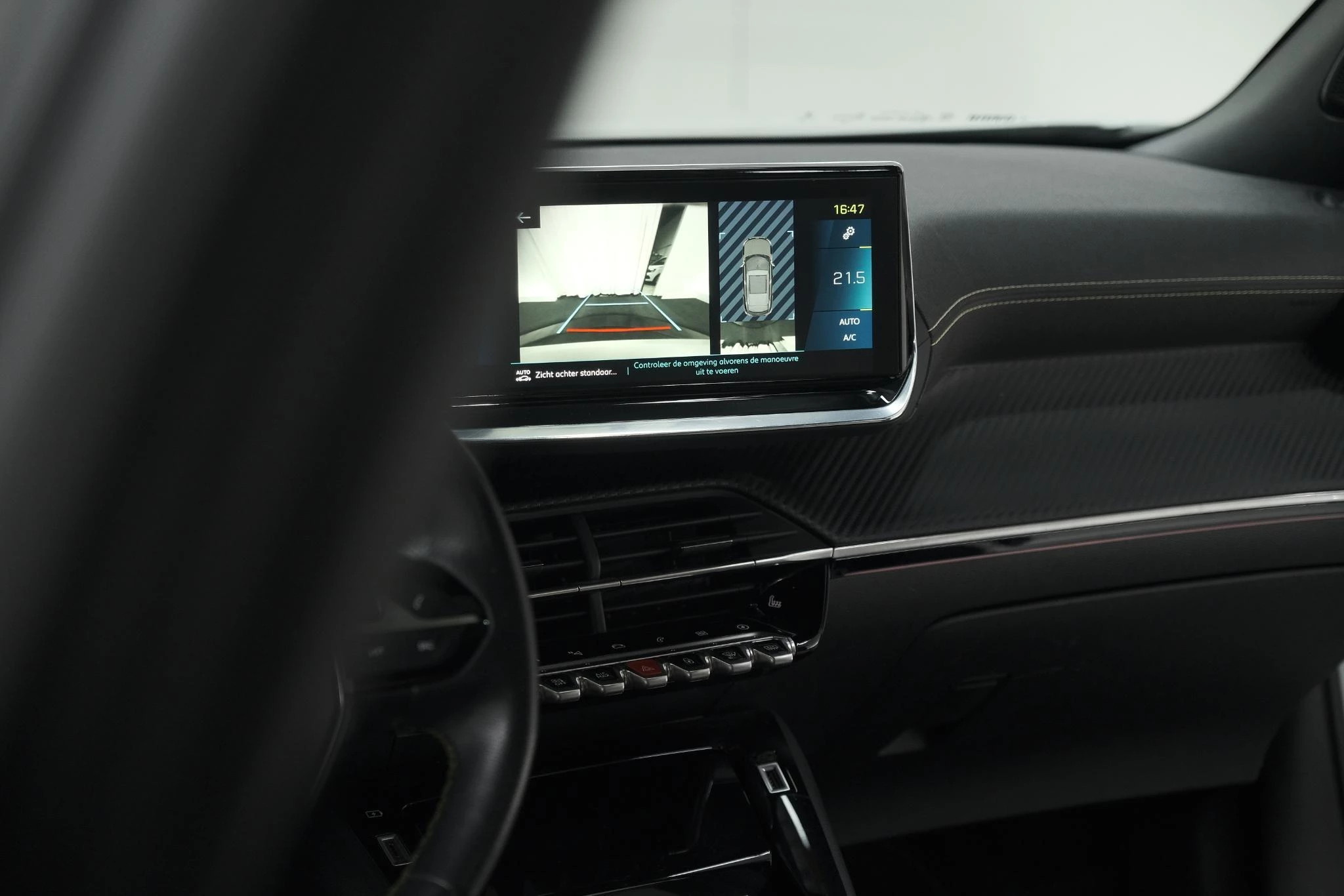 Hoofdafbeelding Peugeot e-2008