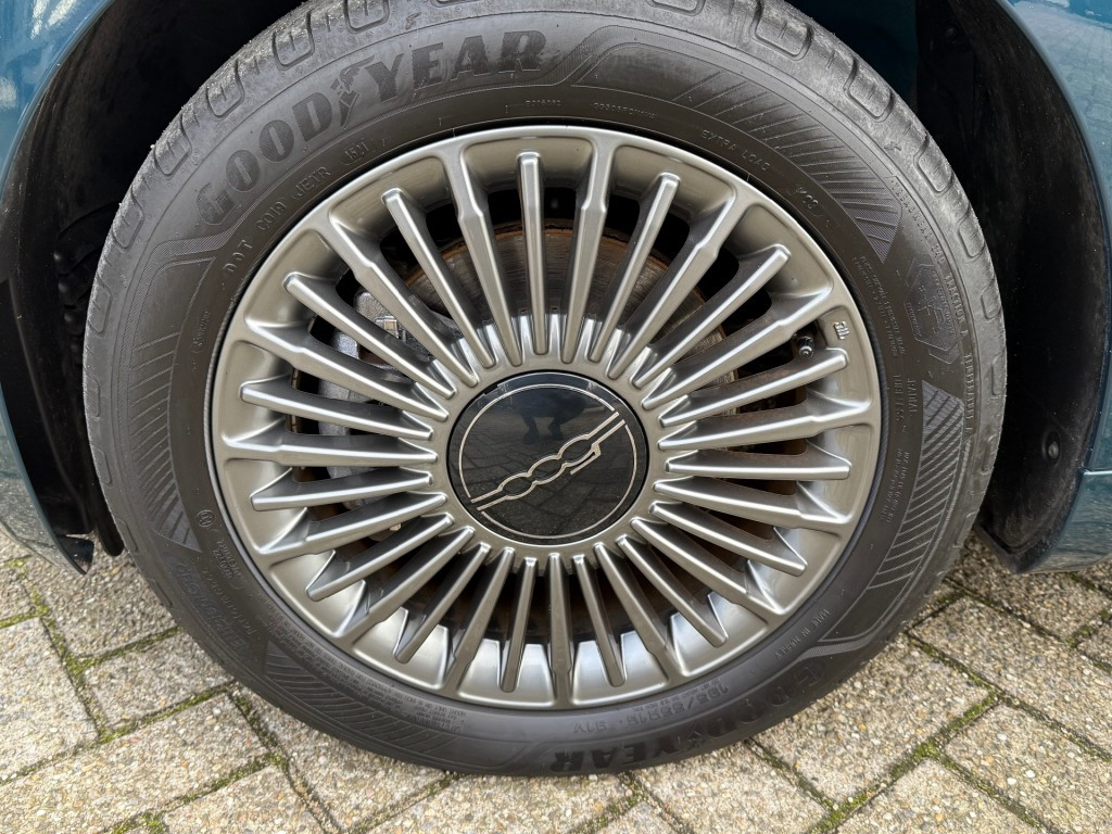 Hoofdafbeelding Fiat 500e