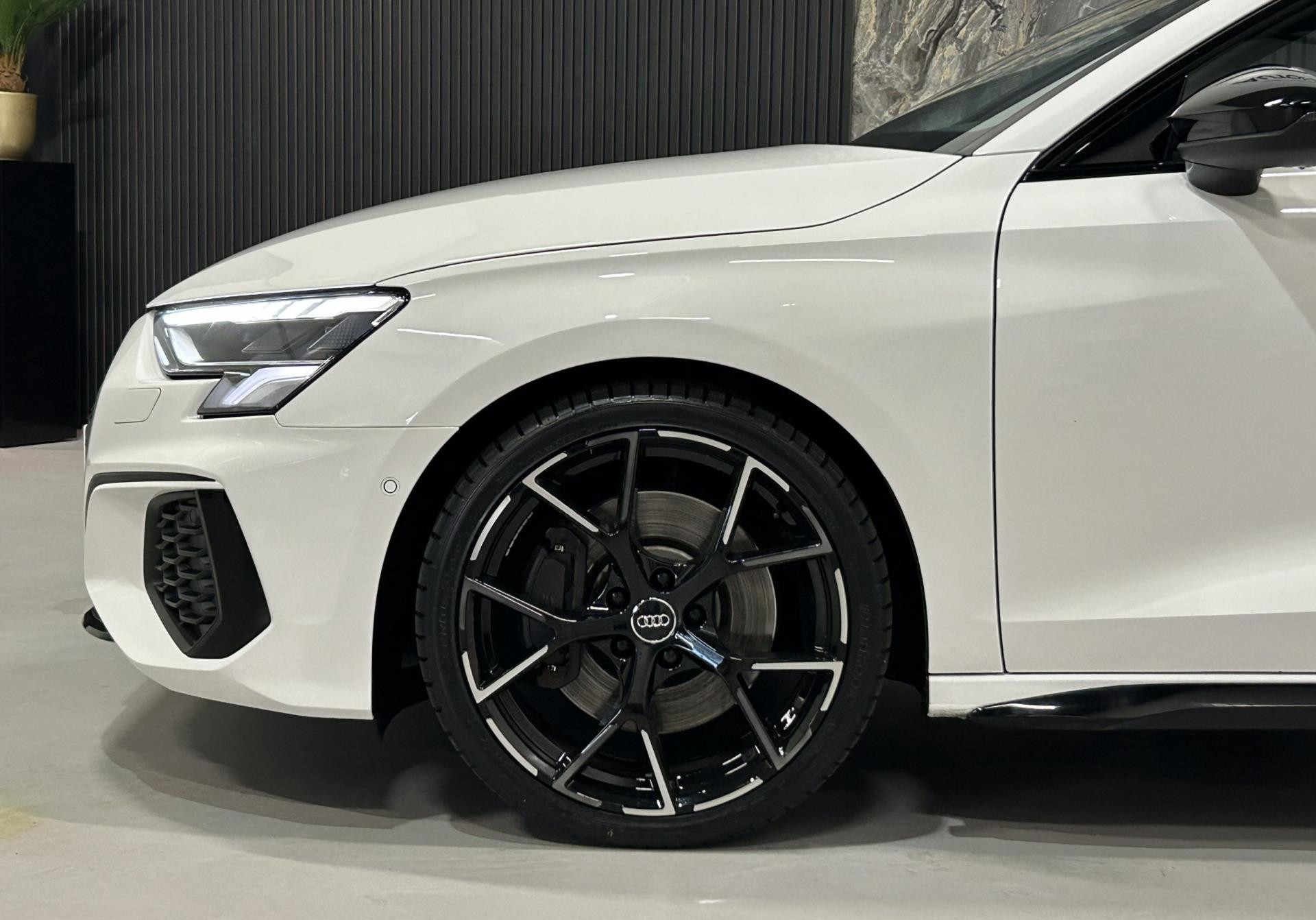 Hoofdafbeelding Audi S3