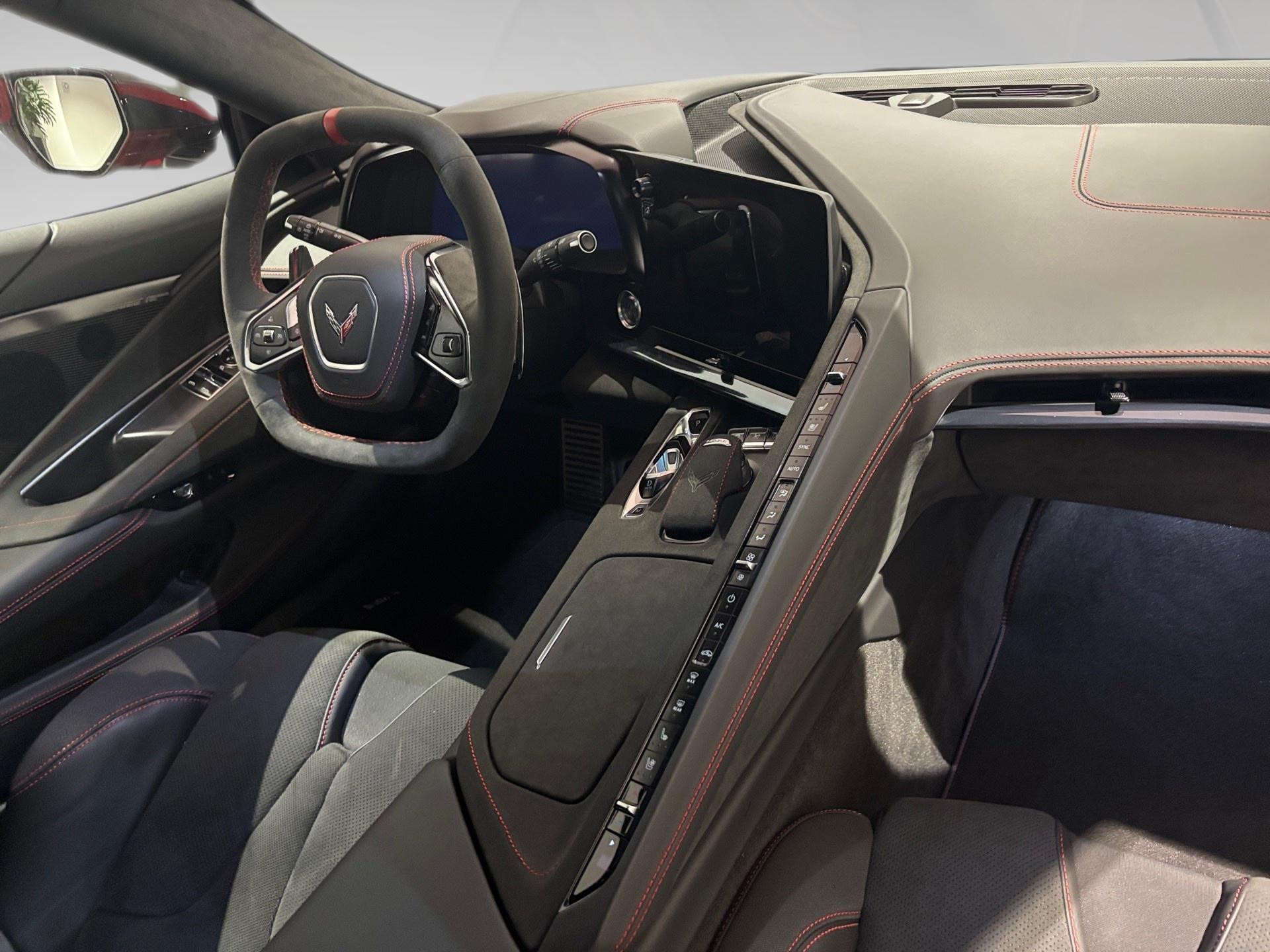 Chevrolet-Corvette-image-18