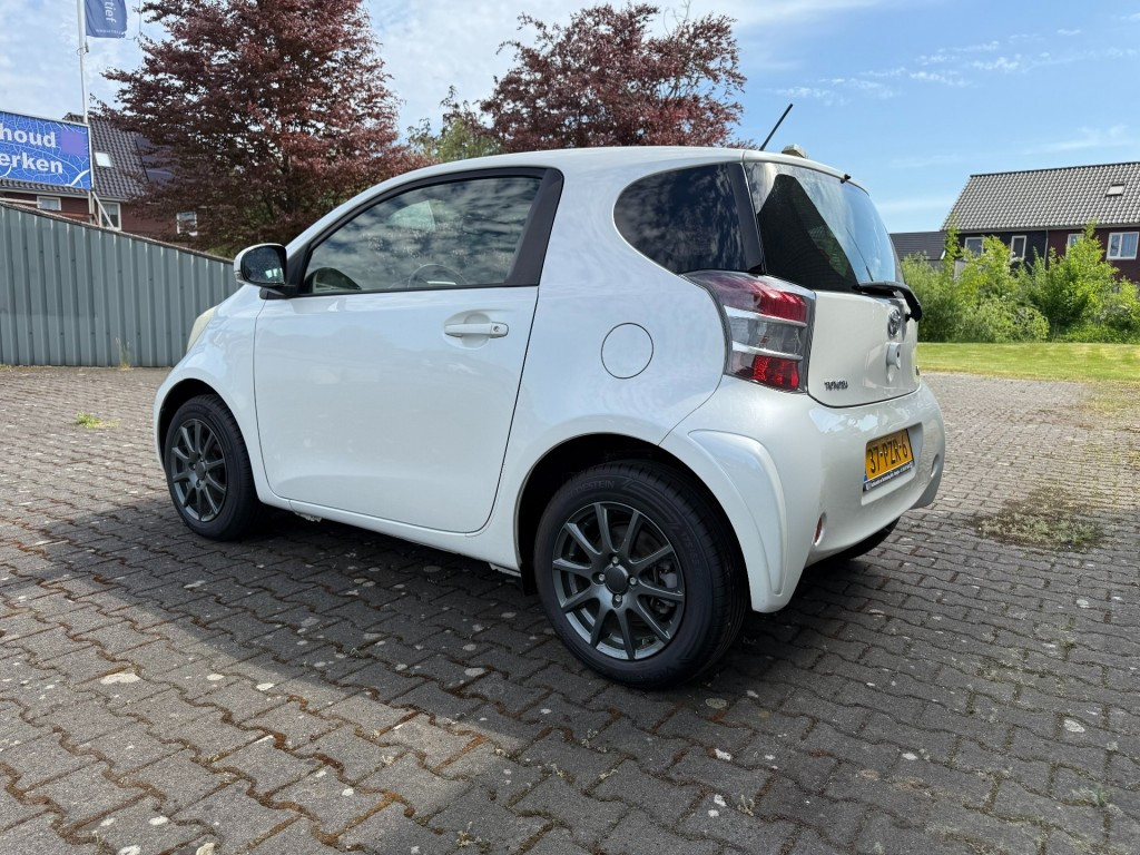 Hoofdafbeelding Toyota iQ