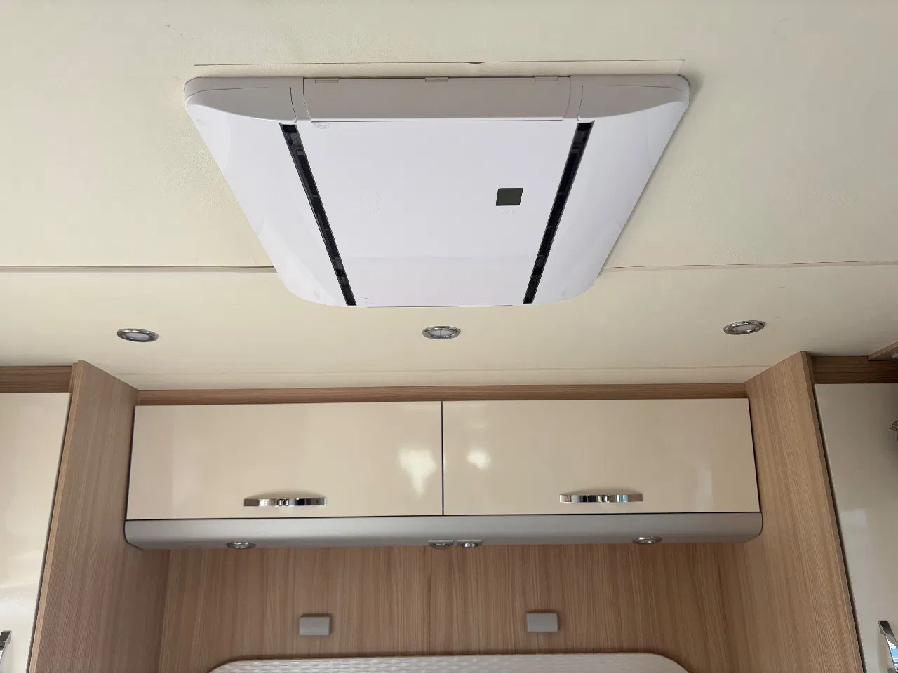 Hoofdafbeelding Bürstner BT7342 30 EDITION IXEO TIME IT734 Camper