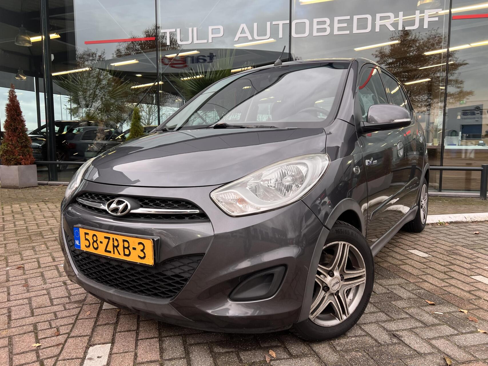 Hoofdafbeelding Hyundai i10