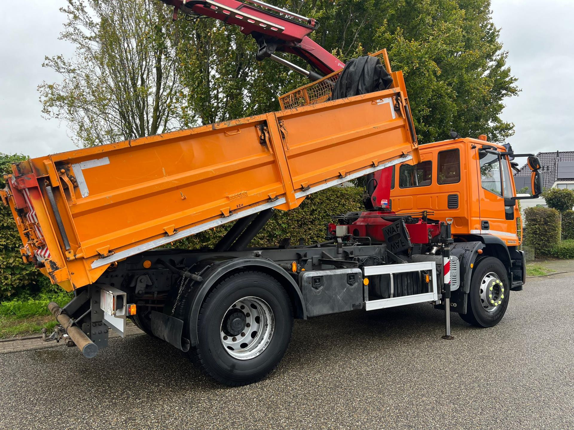 Hoofdafbeelding Eurocargo  190EL25 EEV . kipper , HMF kraan , 