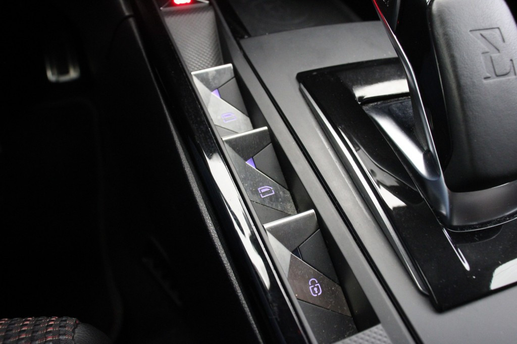 Hoofdafbeelding DS DS 3