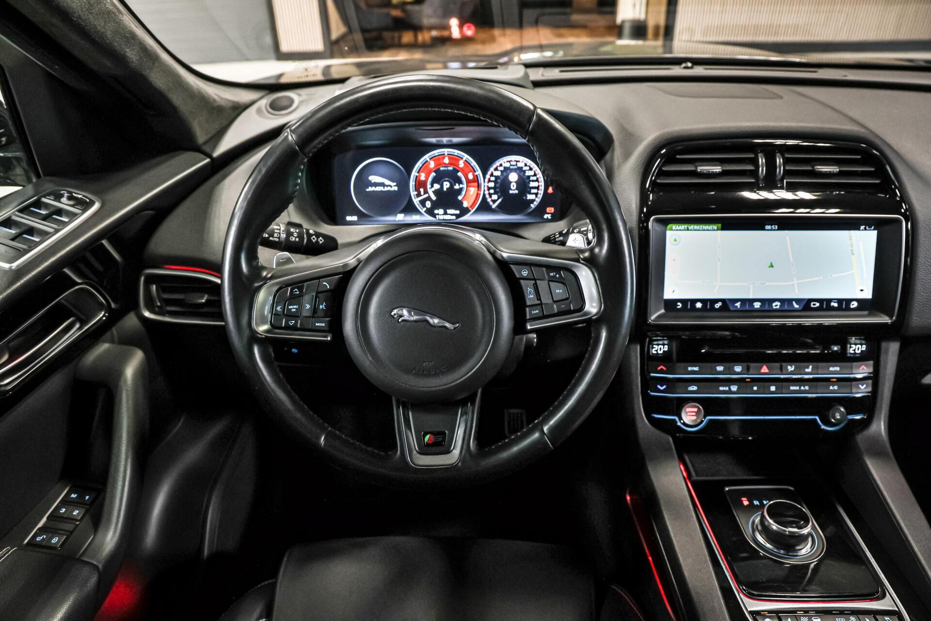 Hoofdafbeelding Jaguar F-PACE