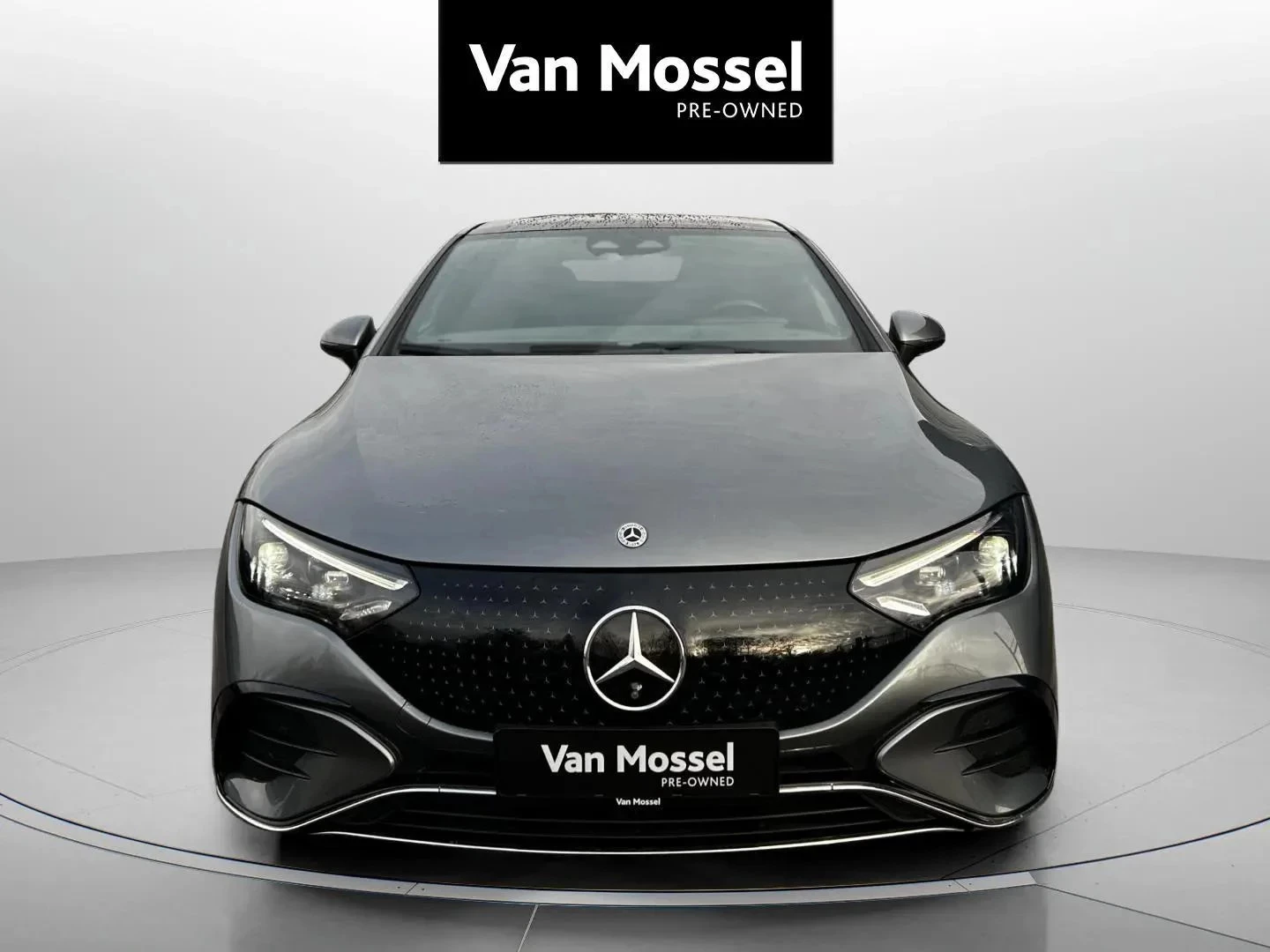 Mercedes-Benz-EQE-image-1