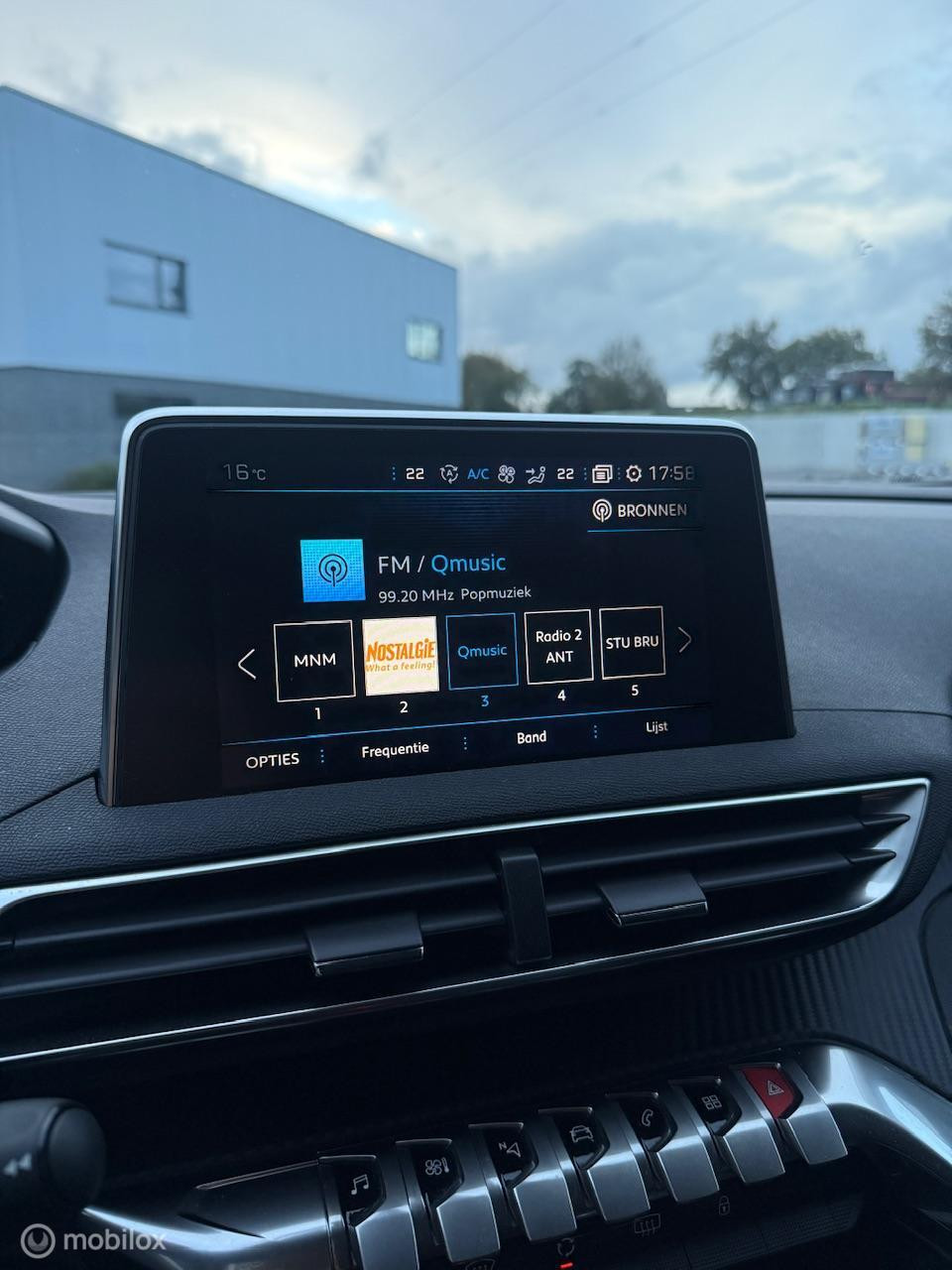 Hoofdafbeelding Peugeot 5008