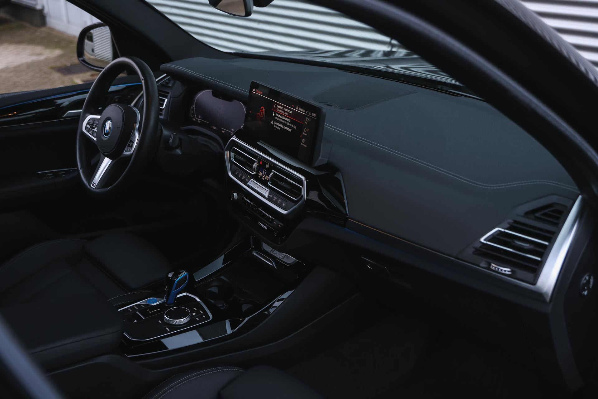 Hoofdafbeelding BMW iX3