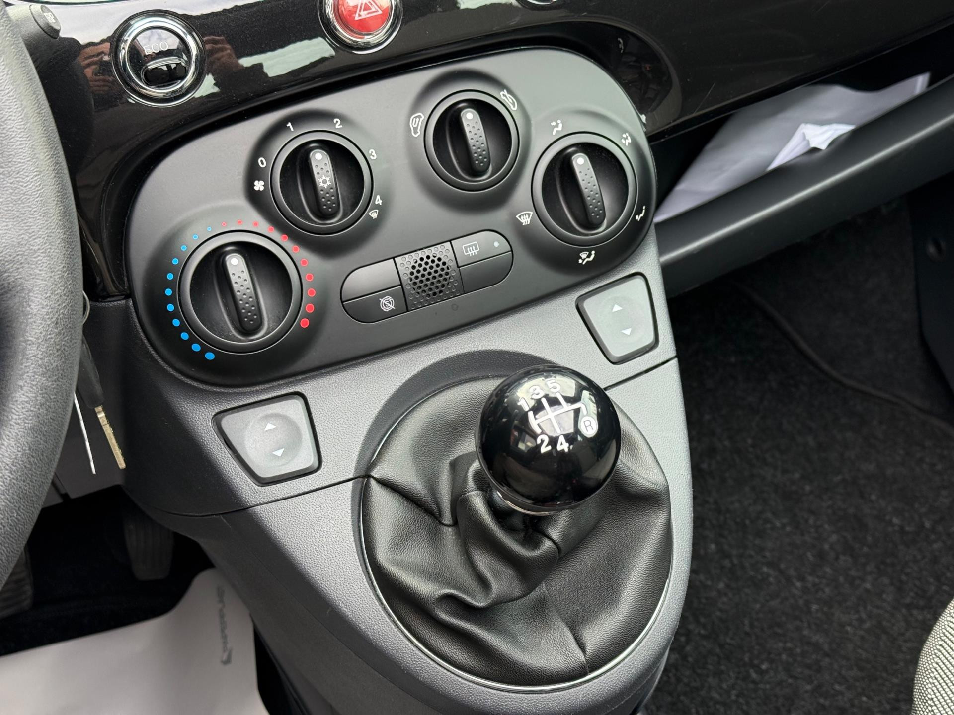 Hoofdafbeelding Fiat 500C