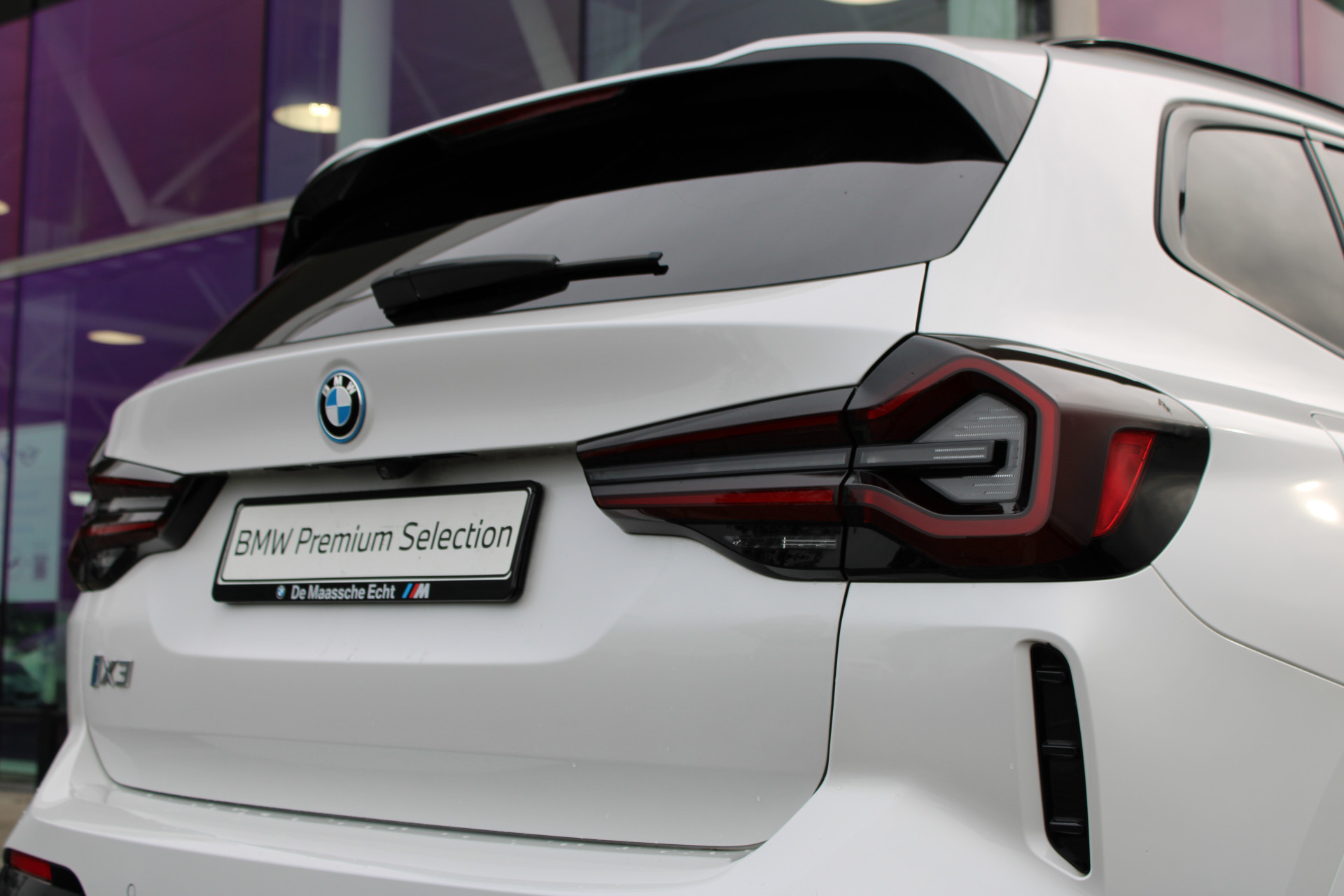 Hoofdafbeelding BMW iX3