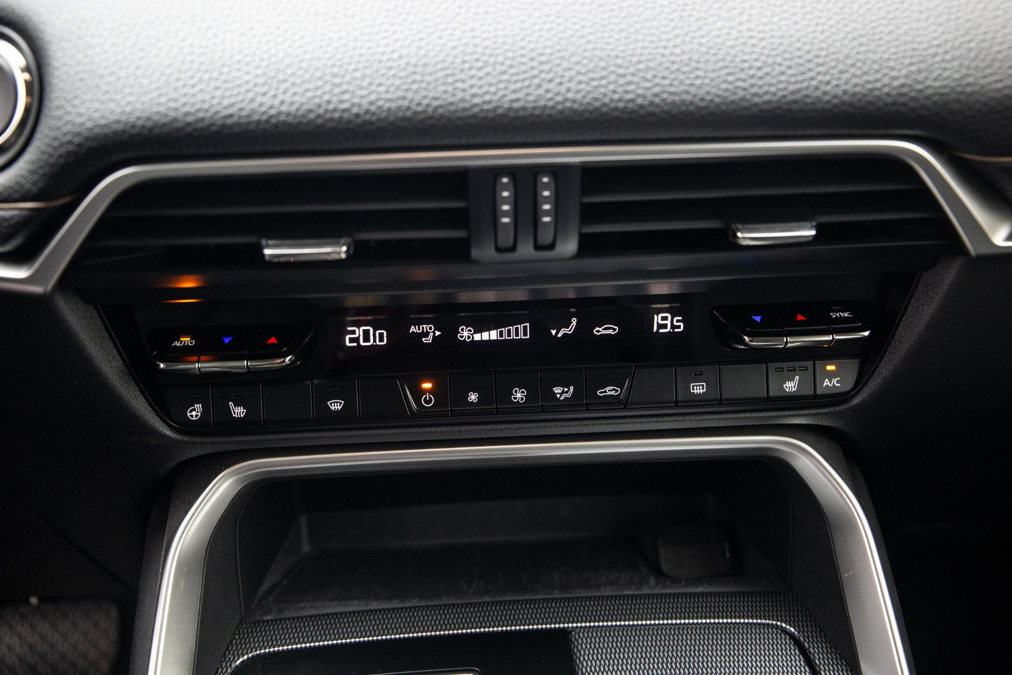 Hoofdafbeelding Mazda CX-60