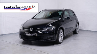 Volkswagen Golf 2.0 TDI Highline Navi 18Inch Durban Comfortpakket Winterpakket Massagestoel Half leder PDC v+a Xenon Trekhaak Clima Stoelverwarming private-glas